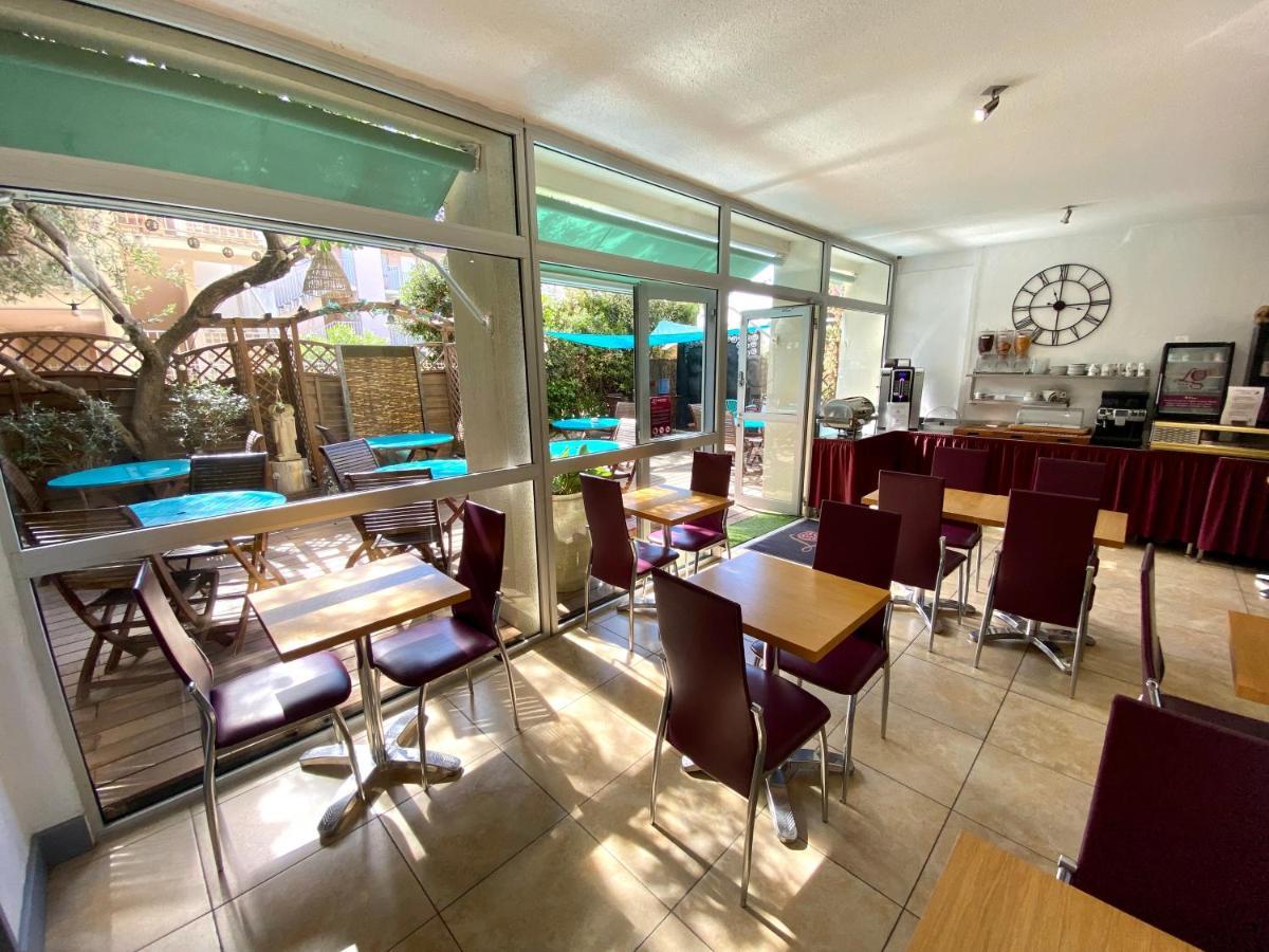 Hotel Les Grenadines Agde Bagian luar foto