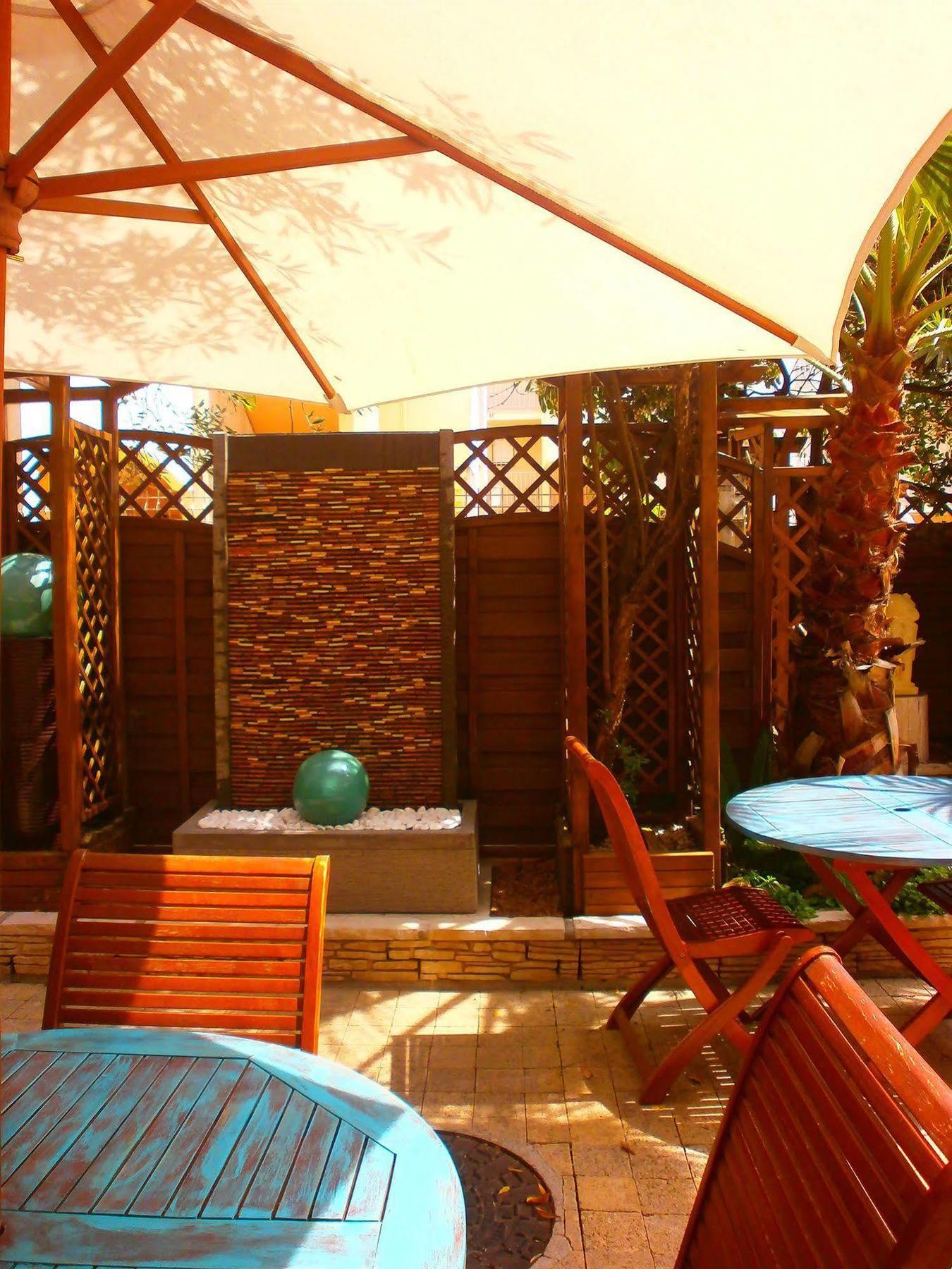 Hotel Les Grenadines Agde Bagian luar foto